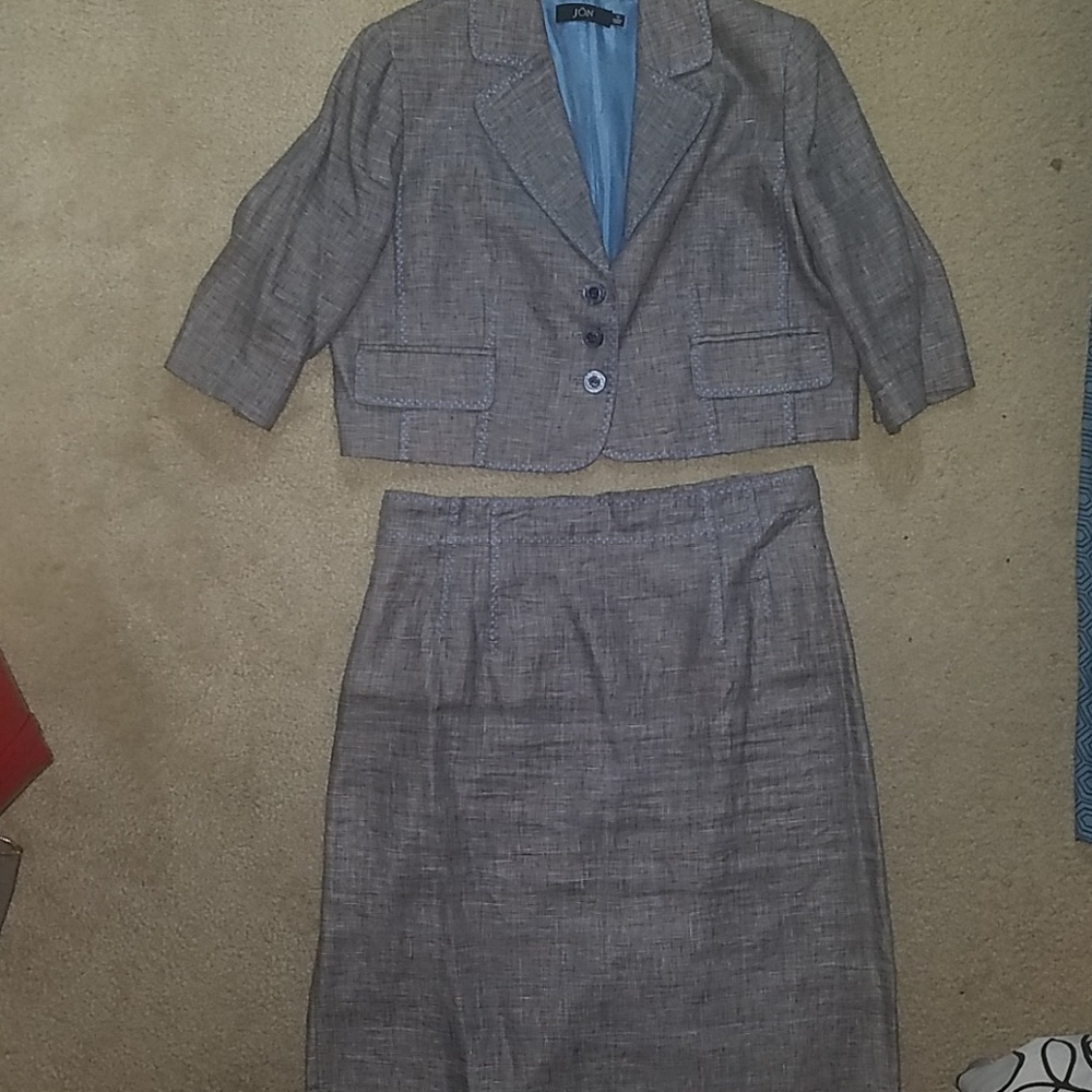JON linen skirt suit